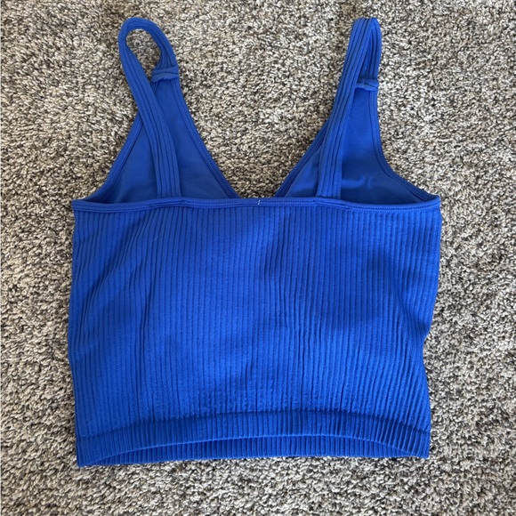Built-in-Bra Ribbed Tank Top - Picture 2 of 4